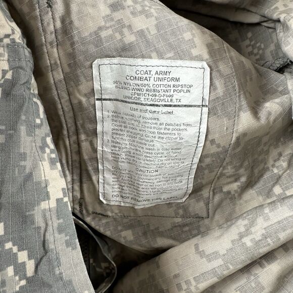 US Military ACU Army Combat Uniform Coat Shirt UCP Digital Camo Top Small Reg - Picture 11 of 16